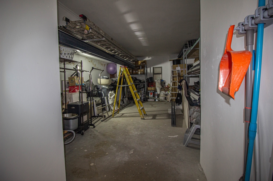 6 Bedroom Property for Sale in Kleinbaai Western Cape